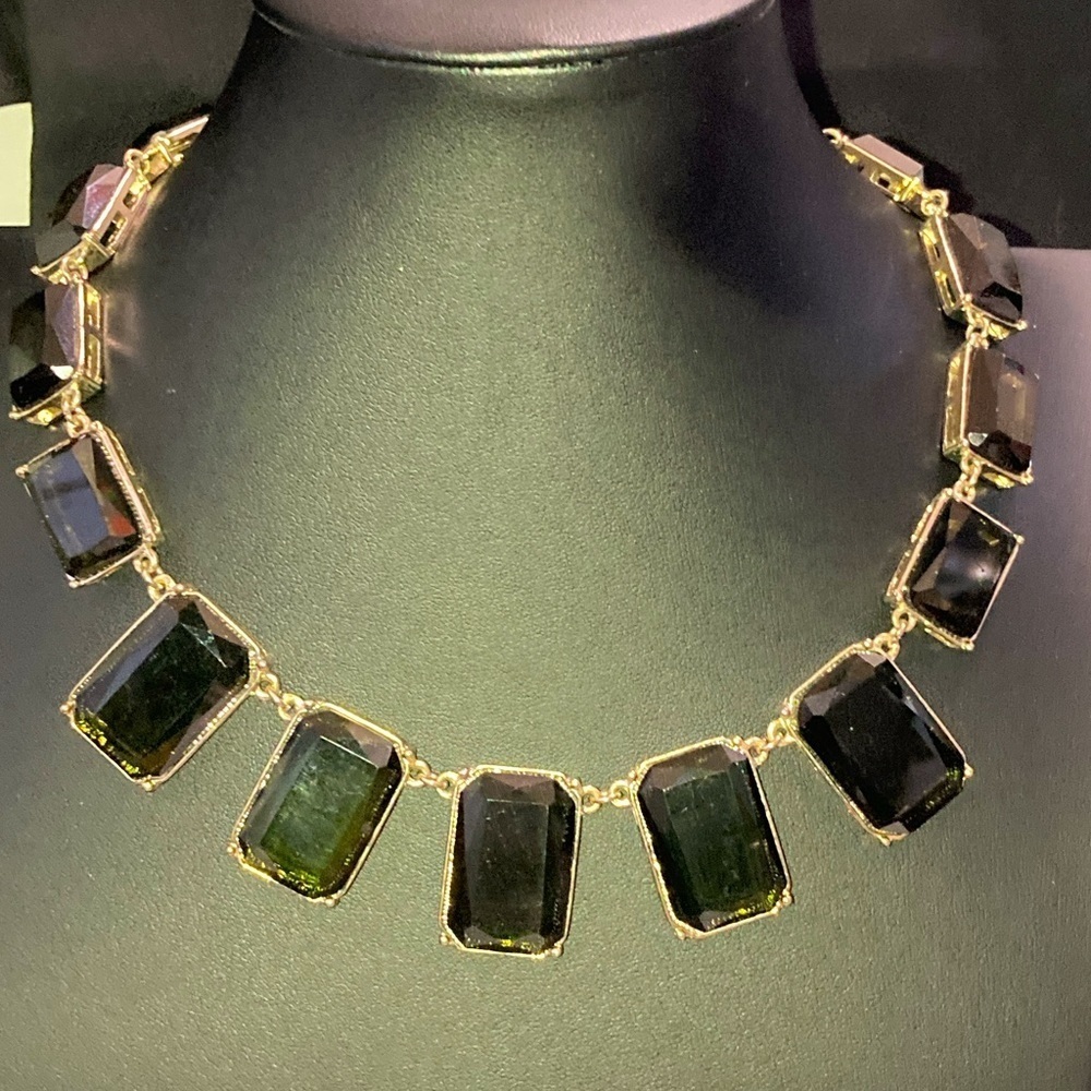 Vintage Banana Republic Green Acrylic stone necklace.​​